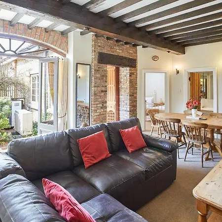 Host & - Beck House Cottages